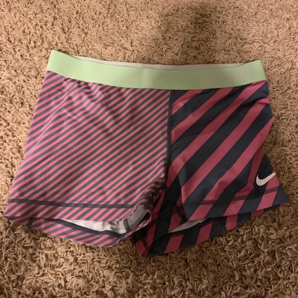 nike pro athletic wear